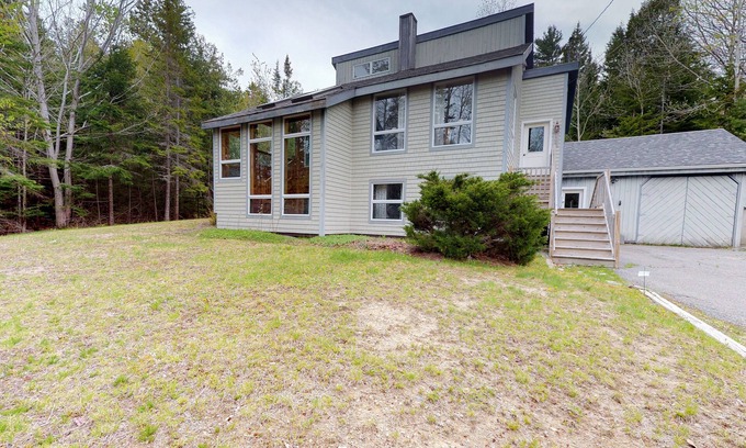 Bar Harbor Casa | ¡NUEVO LISTADO! Inicio con terraza, excelente ubicación en el corazón del Parque Nacional Acadia.