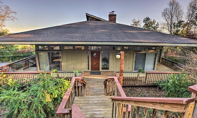 Radford Casa | Home with Wraparound Deck and Blue Ridge Mtn Views!