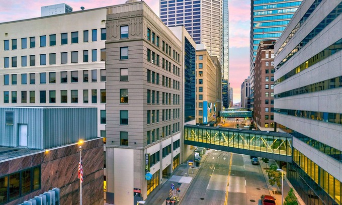 Gateway District Hotel | Home2 Suites by Hilton Minneapolis Downtown, MN