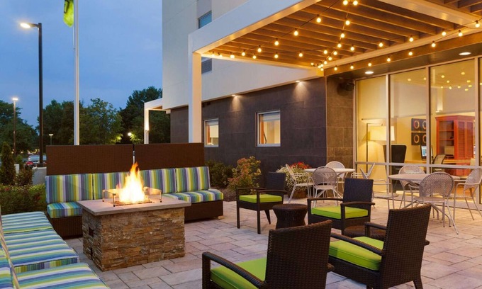 Newtonville Hotel | Home2 Suites by Hilton Albany Wolf Rd