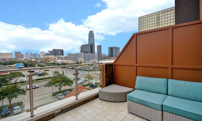 Houston Hotel | Home2 Suites by Hilton at the Galleria