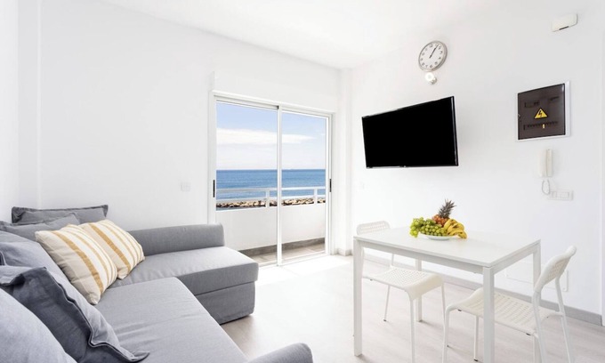 San Andres Apartamento | Home2Book Sea Front Las Teresitas Beach 4