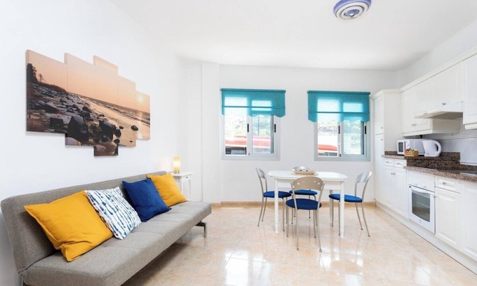 Los Sauces Apartamento | Home2Book Sea Side Charco Azul Pool Apartment Wifi