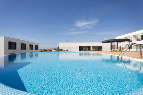 Los Gavilanes Apartamento | Home2Book Nordic Stay, Pool & Waves in Abades