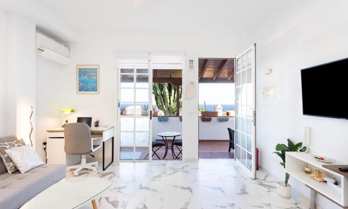 Candelaria Apartamento | Home2Book Sea Breeze Apartment, Pool & Terrace