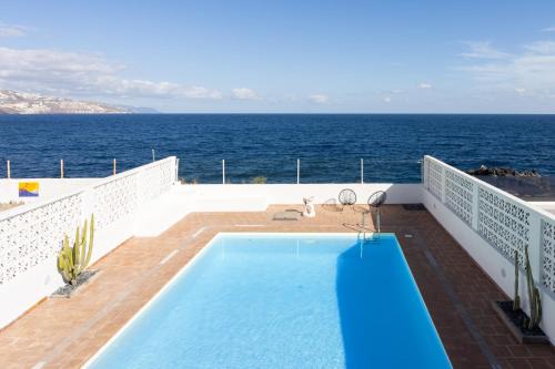 Candelaria Casa | Home2Book Stunning Sea Views House, Private Pool