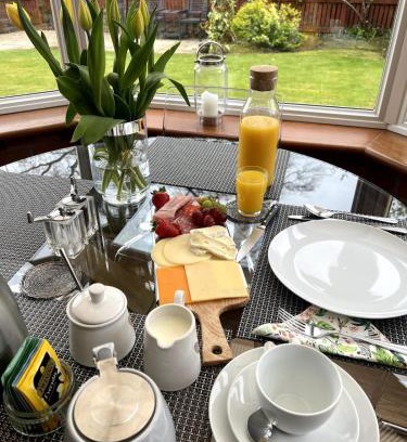 East Kilbride Casa | Home2Home Meadow Close