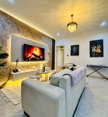 Kampala Apartamento | Home2Suite by Veronica Buziga, Munyonyo- Luxury with Netflix, Wi-Fi, & Free Parking