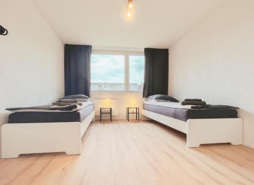 Hackenbroich Apartamento | Home4Now DOR02 Monteursunterkunft in Dormagen I 3 Schlafzimmer für 6 Personen I Küche I SmartTV I WiFi