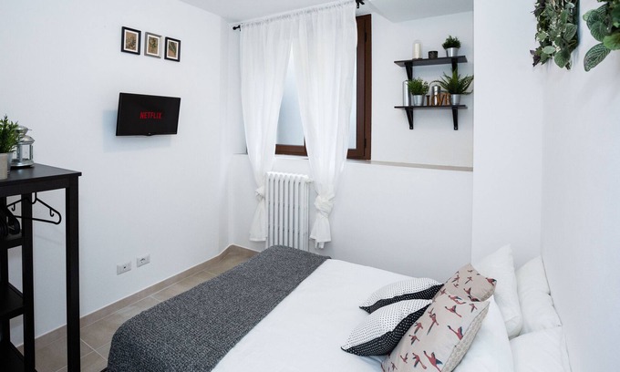 Crescenzago Casa | HomeHotel - Paruta 65 Teti
