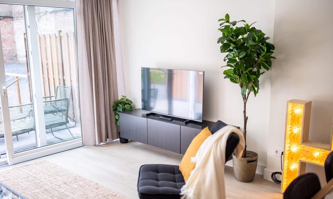Delfshaven Apartamento | Homelike 2 Bed Serviced Apartment 105m2 -NB304H-