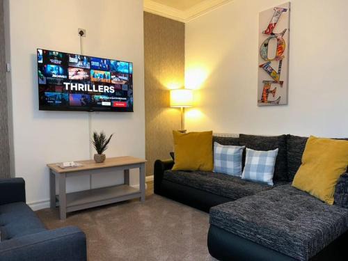 Halifax Casa | Homely 3 Bed House Halifax