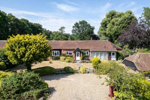 Chichester Casa | Homely Cottage for 6 Near Chichester & Goodwood