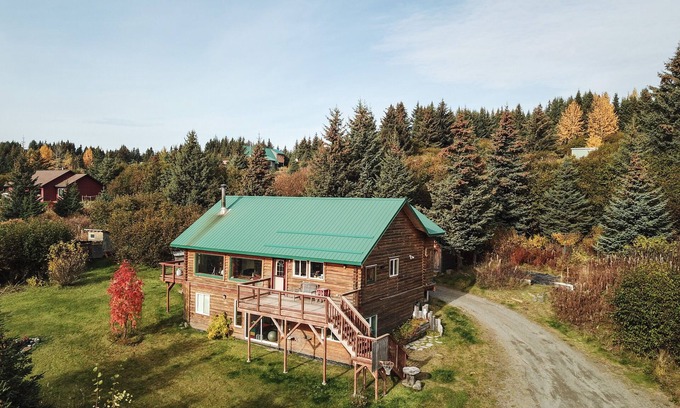 Homer Casa | Homer, Alaska 4BR House-great views, dogs welcome, close to town