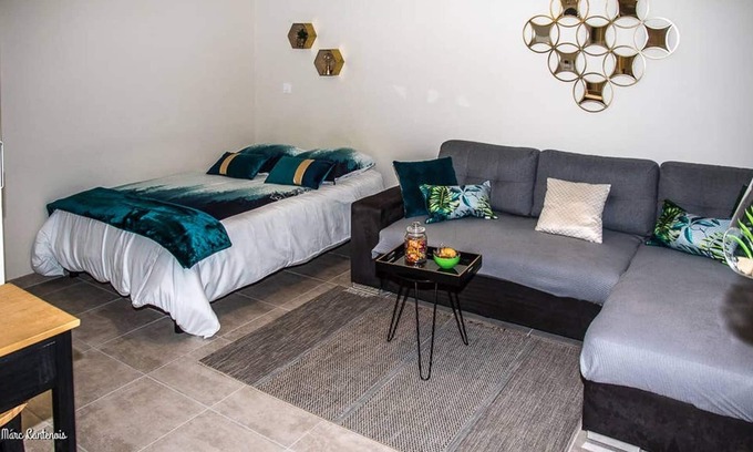 Abondant Apartamento | Homerez - Amazing studio for 2 ppl. with terrace at Abondant