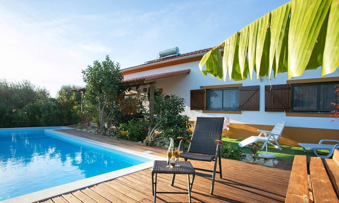 Camparca Villa | Homerez - Villa a 12 km de la playa para 6 pers. con piscina en Carcavelos