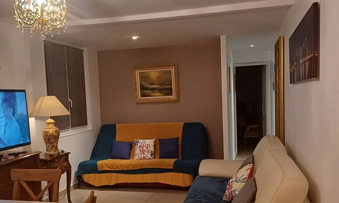 Paray-Vieille-Poste Apartamento | Homerez - Apartamento en Paray, terraza