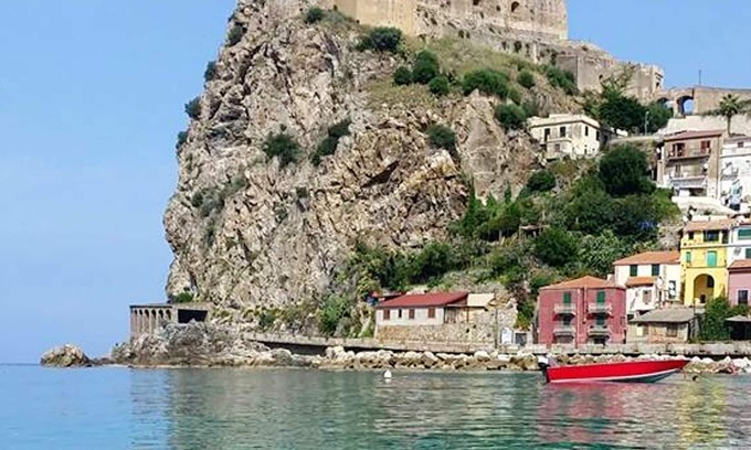Scilla Apartamento | Homerez - Apartement 350 m away from the beach for 6 ppl. with balcony at Scilla