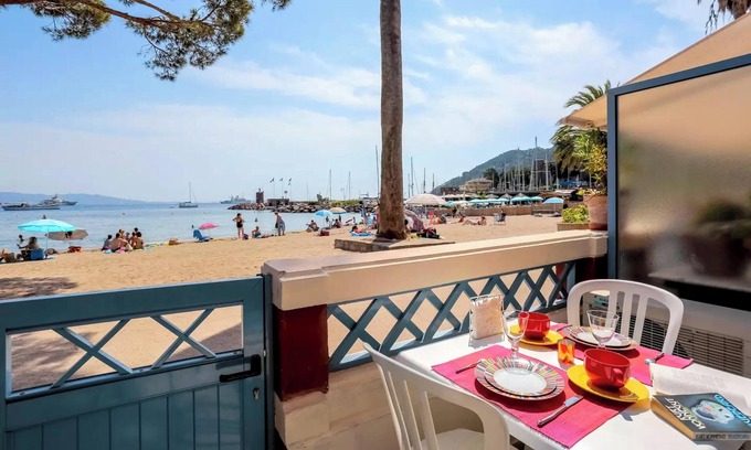 Theoule-sur-Mer Apartamento | Homerez - Apartamento en Théoule-sur-Mer.