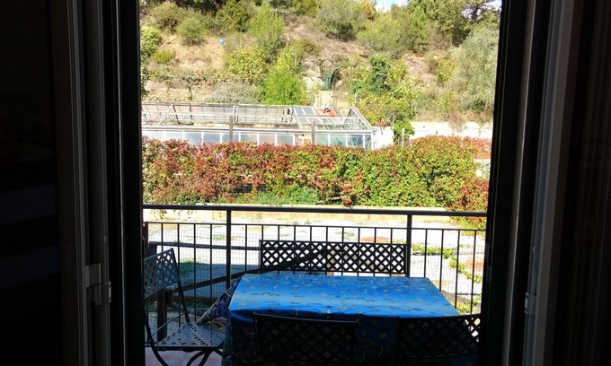 Villanova d'Albenga Apartamento | Homerez - Appartement 7 km away from the beach for 6 ppl. at Villanova d'Albenga