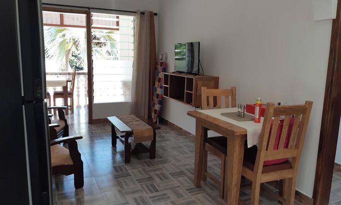 Baie Ste Anne Apartamento | Homerez - Apt. Baie Sainte Anne