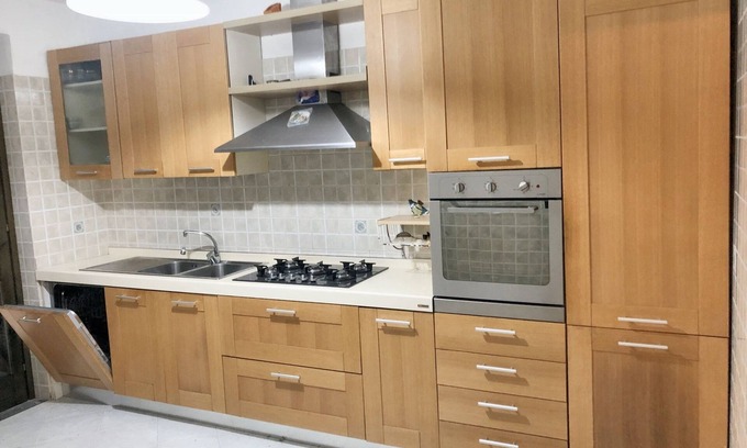 Giffoni Valle Piana Apartamento | Homerez - Apartamento en Catelde con balcón.