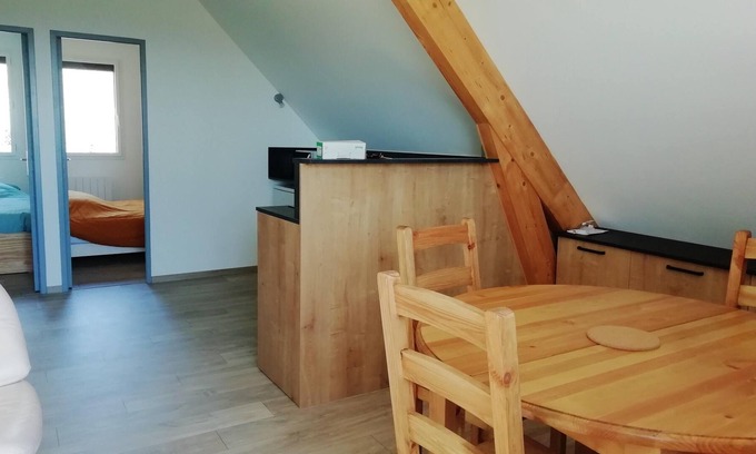 La Tour-dʼAuvergne Casa | Homerez - Bonita casa para 4 pers. en La Tour-d'Auvergne
