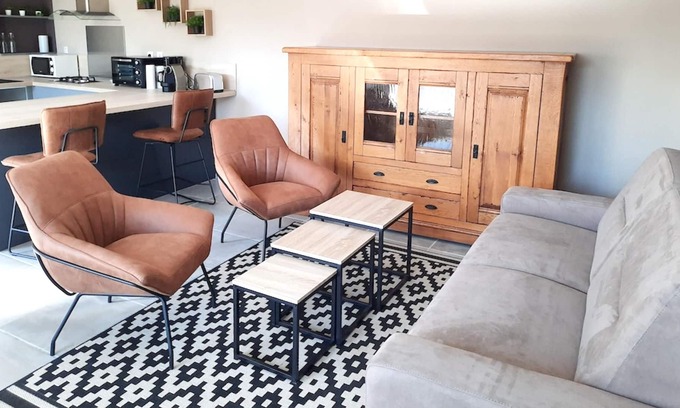 Pelissanne Apartamento | Homerez - Beautiful appartement for 4 ppl. with terrace at Pélissanne
