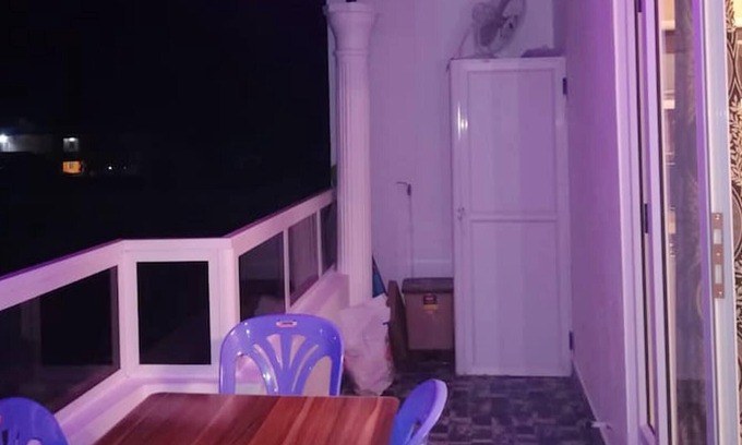 Mahebourg Apartamento | Homerez - Apartamento a 1 km de la playa para 6 pers. con balcón en Mahébourg