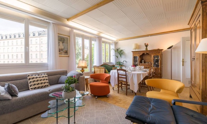 Faubourg Sud Apartamento | Homerez - Bonito apartamento para 5 pers. con balcón en Dijon