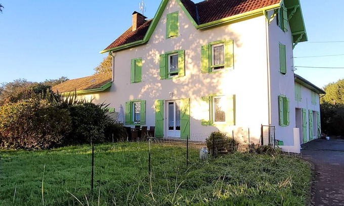 Saubrigues Casa | Homerez - Big house for 10 ppl. with garden at Saubrigues