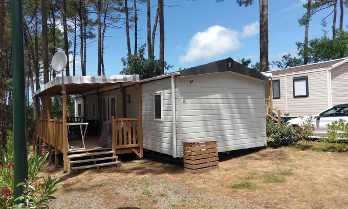 Saint-Julien-en-Born Casa | Homerez - Bungalow en Saint-Julien-en-Born