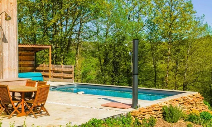 Castels Villa | Homerez - Encantadora Villa con Piscina Privada en Castels