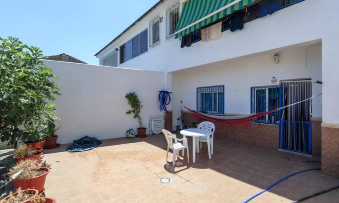 Fuente Vaqueros Apartamento | Homerez - Apartamento encantador en Fuente Vaqueros 100 m²
