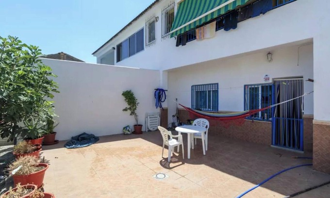 Fuente Vaqueros Apartamento | Homerez - Apartamento encantador en Fuente Vaqueros 100 m²
