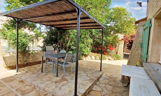 Vias Apartamento | Homerez - Apartamento encantador en Vias, 50 m² + Jardín