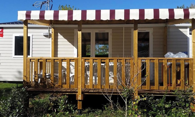 Coulanges Casa | Homerez - Encantador bungalow en Onzain con vistas al jardín