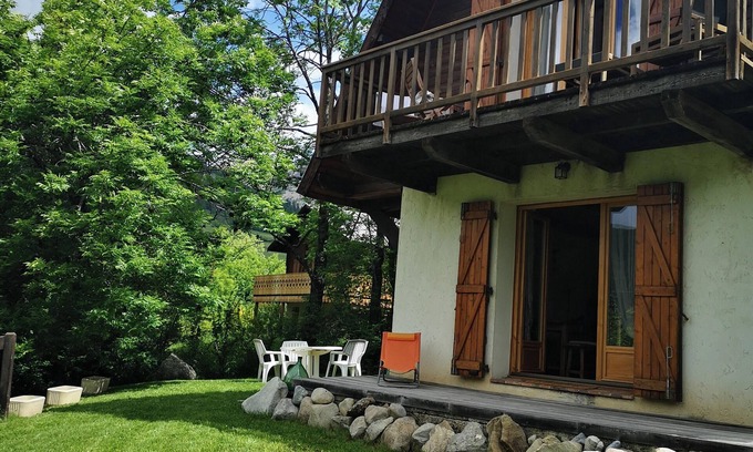 Allos Chalet De Esquí | Homerez - Encantador chalet en Allos con vista