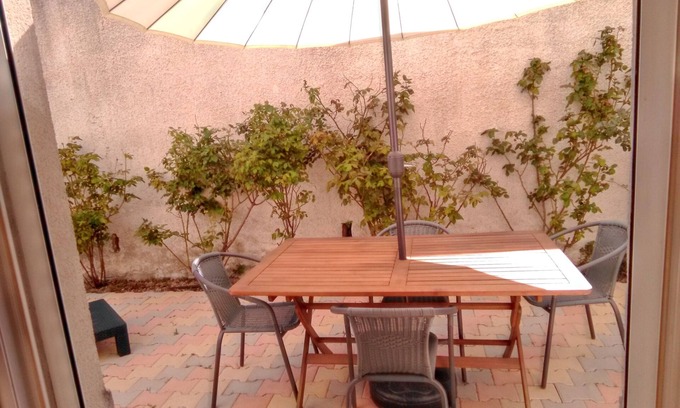 11th Arrondissement Casa | Homerez - Casa encantadora cerca de Marsella con jardín y terraza