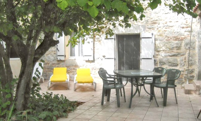 Cajarc Casa | Homerez - Casa encantadora en Cajarc con jardín