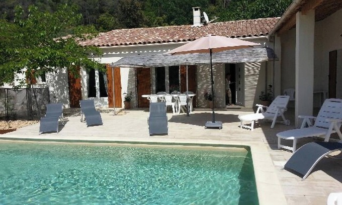 Le Beaucet Villa | Homerez - Villa encantadora en Le Beaucet con piscina privada