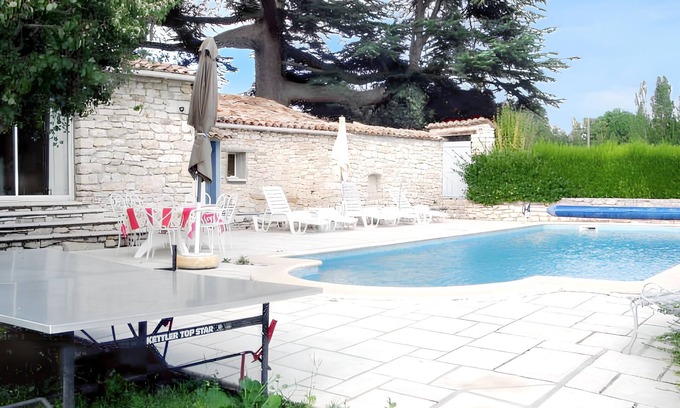 Saint-Michel-l'Observatoire Villa | Homerez - Encantadora Villa en Dauphin con Piscina Privada