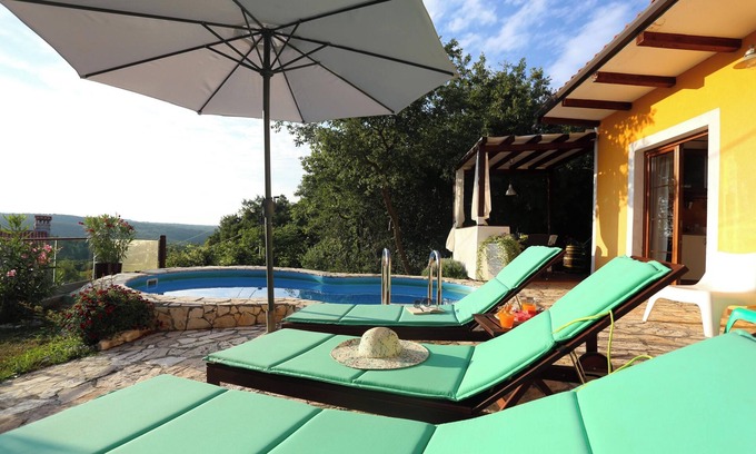 Ripenda Verbanci Villa | Homerez - Villa cerca del mar.