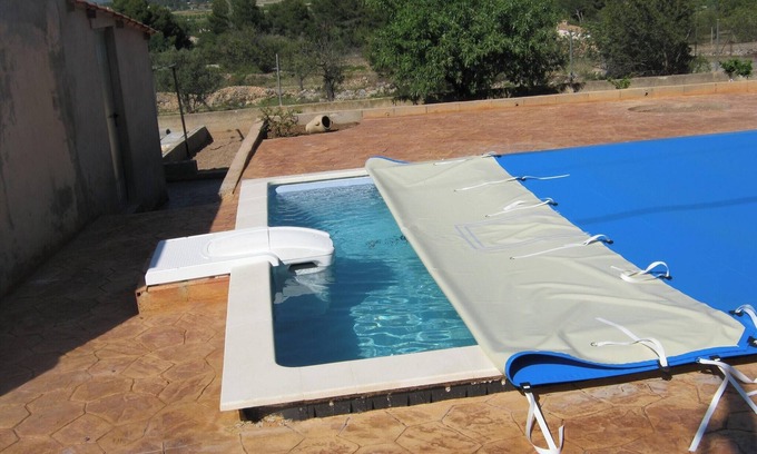 Lliria Villa | Homerez - Villa encantadora en Liria con piscina privada