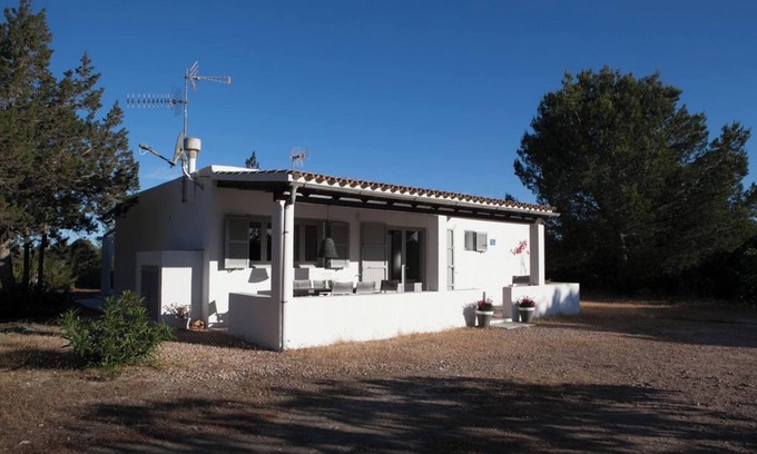 Es Cap de Barbaria Casa | Homerez - Comfortable House in Formentera with Garden and Terrace