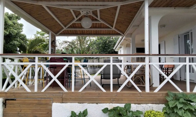 Saint-Paul Casa | Homerez - Casa cómoda en Saint Paul con jardín cerrado