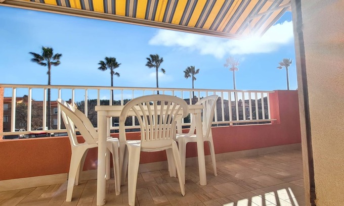 Giens Apartamento | Homerez - Estudio cómodo en Hyères - 20 m² con barbacoa y terraza
