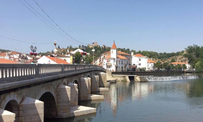 Tomar Apartamento | Homerez - Cosy Apartment in Tomar - 55m² with Air Conditioning
