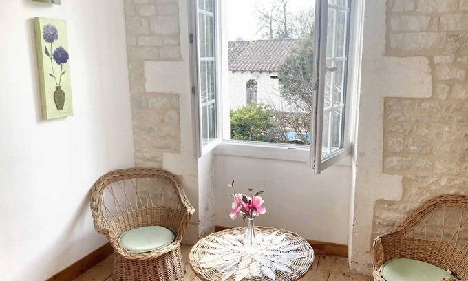 La Courade Casa | Homerez - Casa acogedora en el corazón de Fleurac con gran jardín