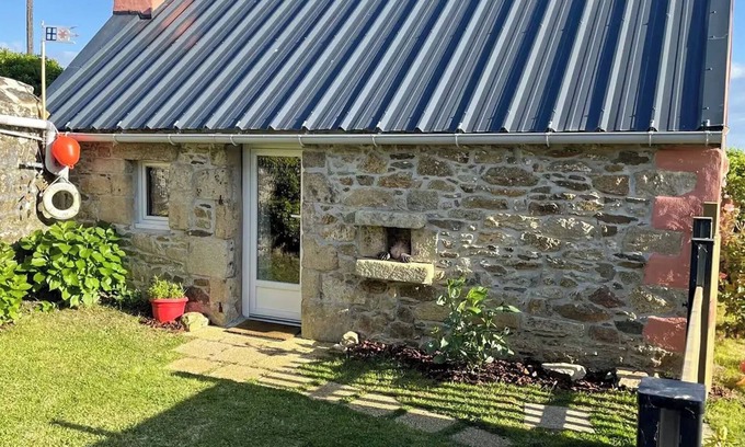 Goulien Apartamento | Homerez - Cozy Studio in Goulien - 22 m² with Garden